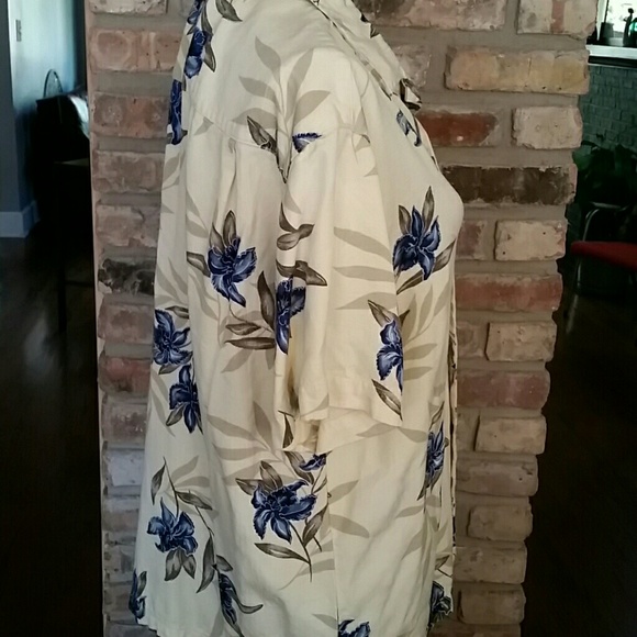 MEN'S  Hawaiian Style Shirt - Picture 3 of 4
